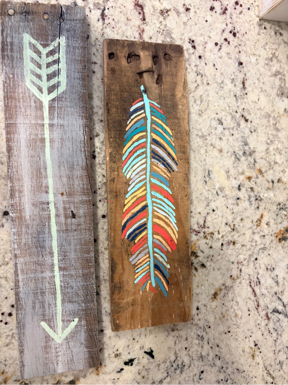 Hand-Painted Wooden Arrow & Feather Wall Art - Multi-Color - Picture 4 of 6